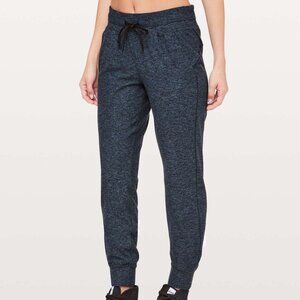 Lululemon Ready To Rulu Joggers in Heathered True Navy/Black